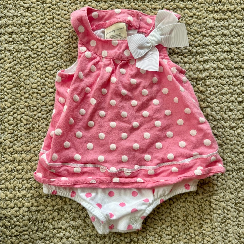 Baby Girl’s 0-3m, pink polka dot outfit